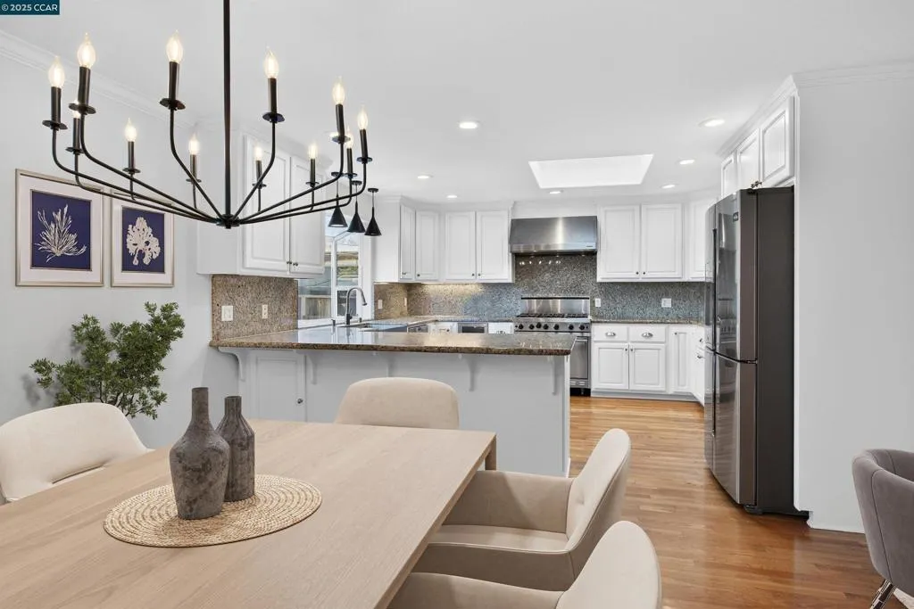 2425 Alvarado Dr, Santa Clara, California 95051 home-pic-15