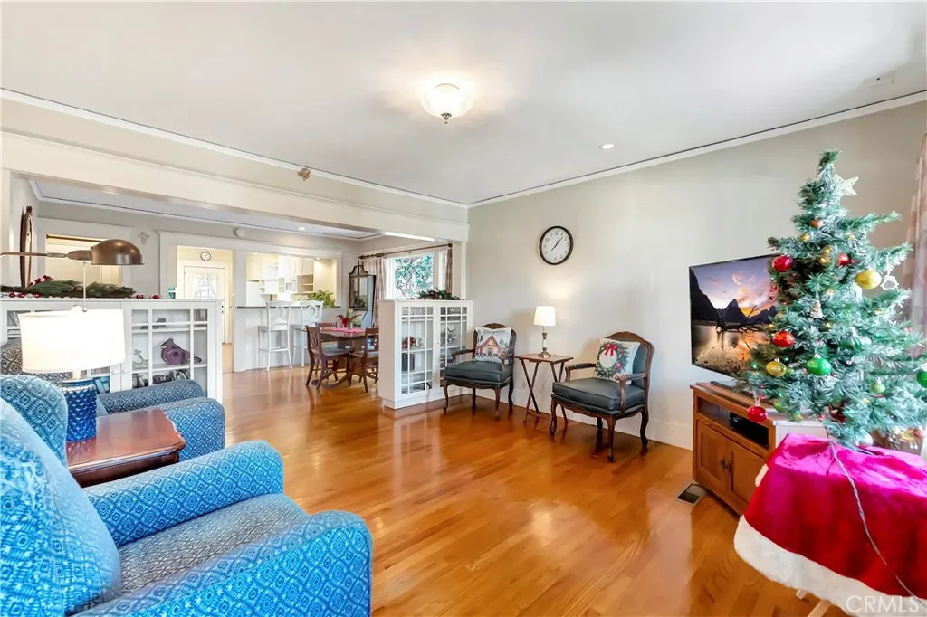 732 Molino, Long Beach, California 90804 home-pic-10