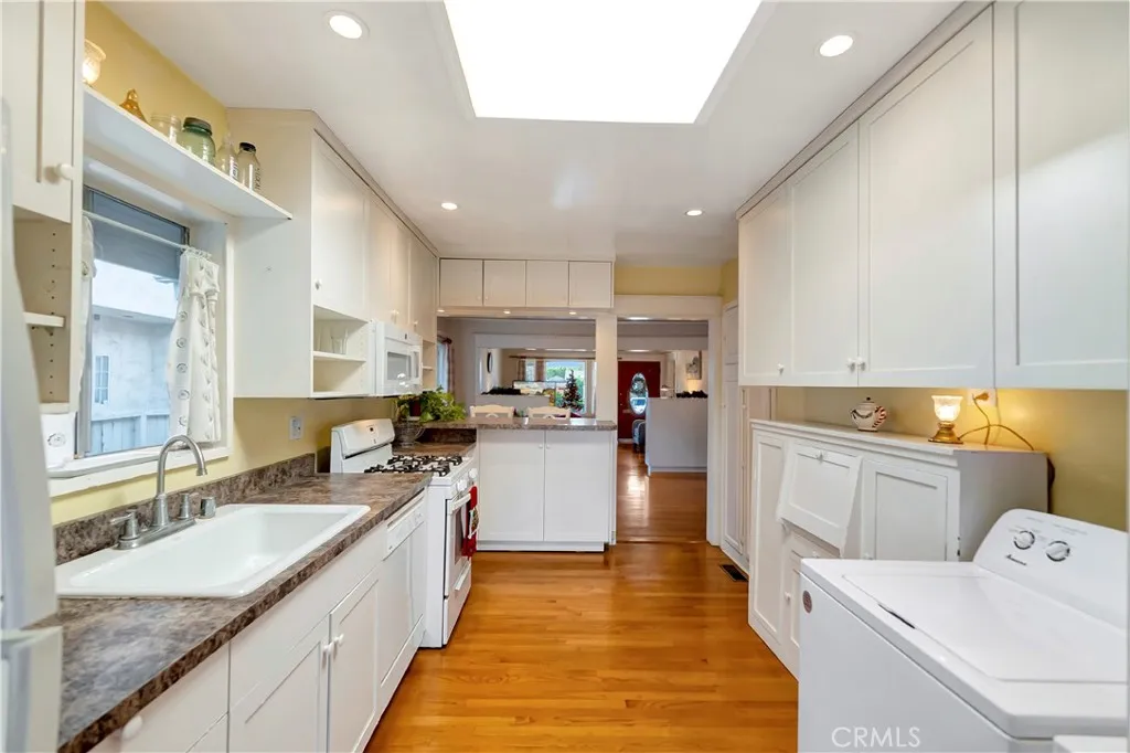 732 Molino, Long Beach, California 90804 home-pic-21