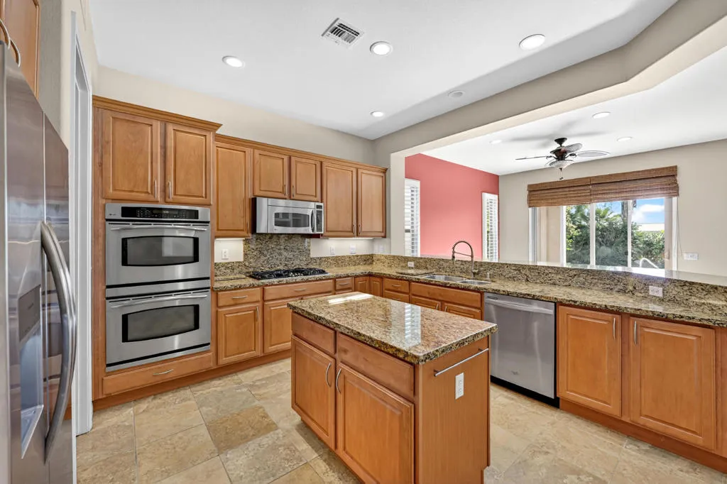 81073 Avenida Tres Lagunas, Indio, California 92203 home-pic-15