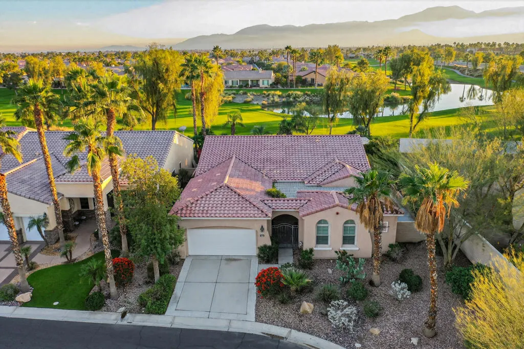 81073 Avenida Tres Lagunas, Indio, California 92203 home-pic-2