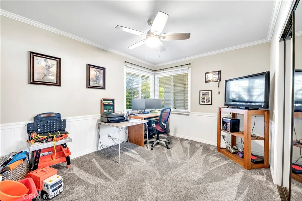 475 Termino, Corona, California 92879 home-pic-20