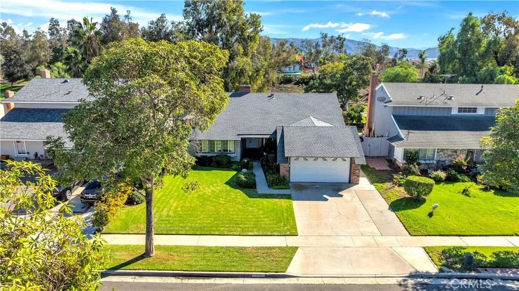 475 Termino, Corona, California 92879 home-pic-3