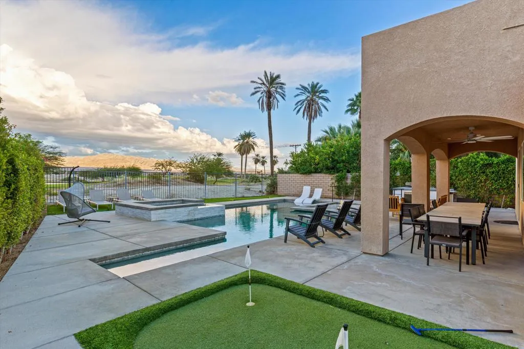 42836 Del Lago Court, Indio, California 92203 home-pic-36