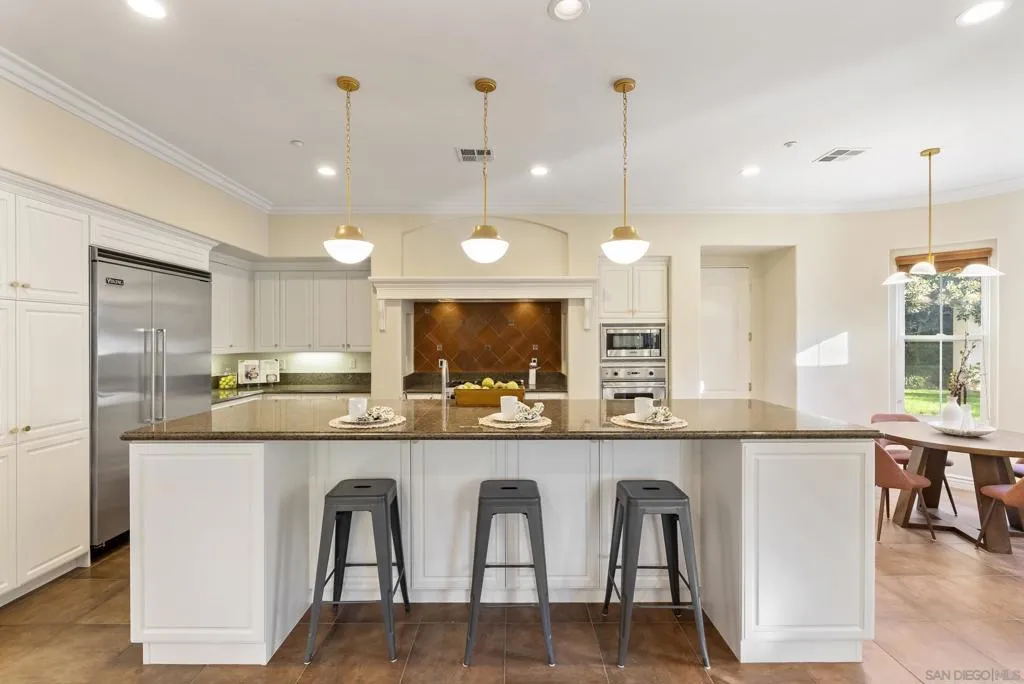 7424 La Mantanza, San Diego, California 92127 home-pic-7