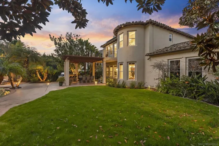 7424 La Mantanza, San Diego, California 92127