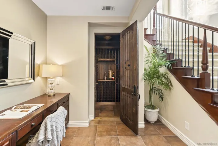 7424 La Mantanza, San Diego, California 92127