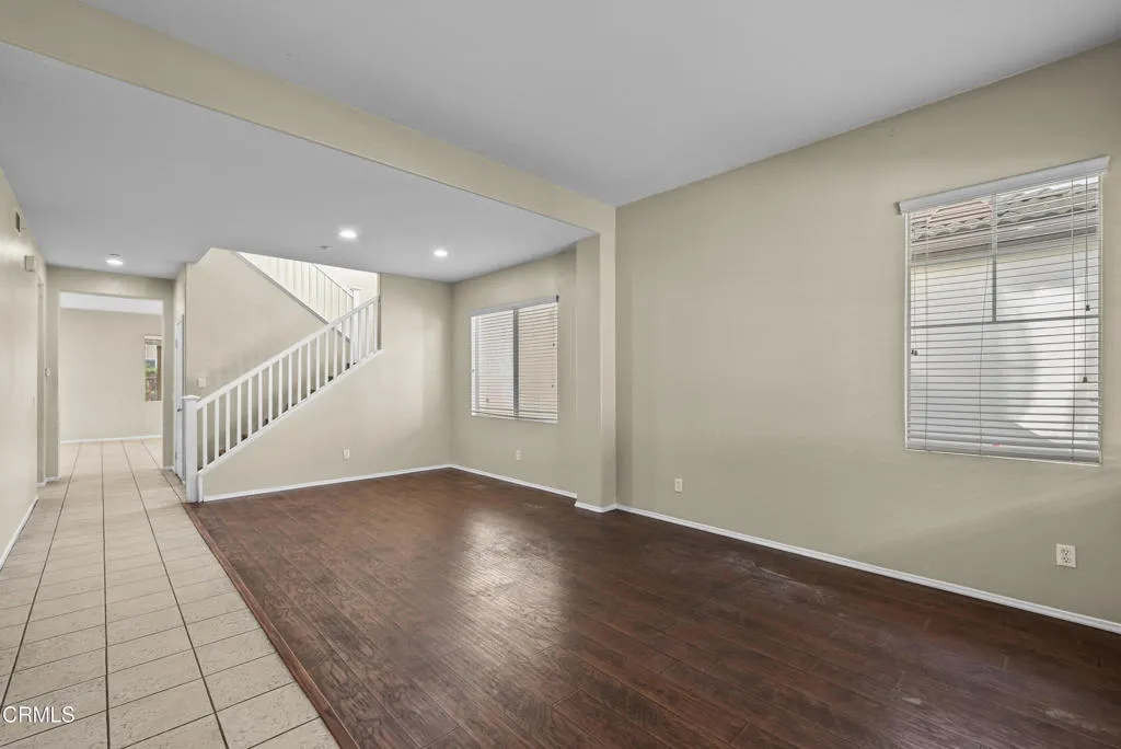 1930 Ribera Drive, Oxnard, California 93030 home-pic-4