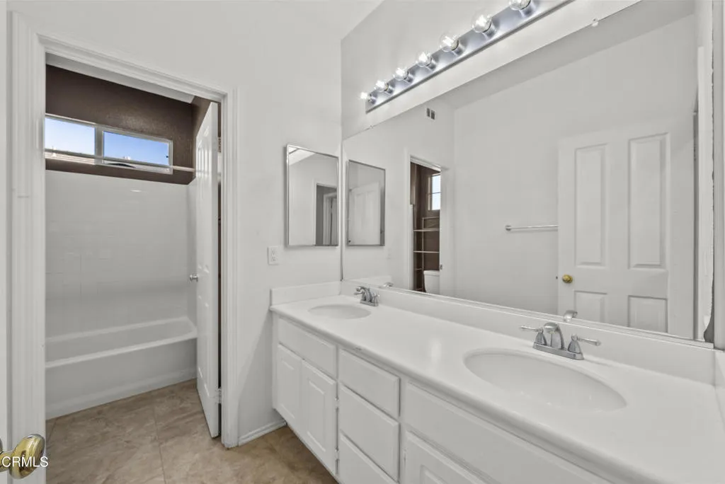 1930 Ribera Drive, Oxnard, California 93030 home-pic-22