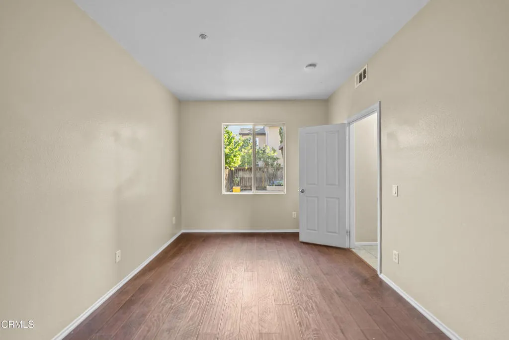 1930 Ribera Drive, Oxnard, California 93030 home-pic-14
