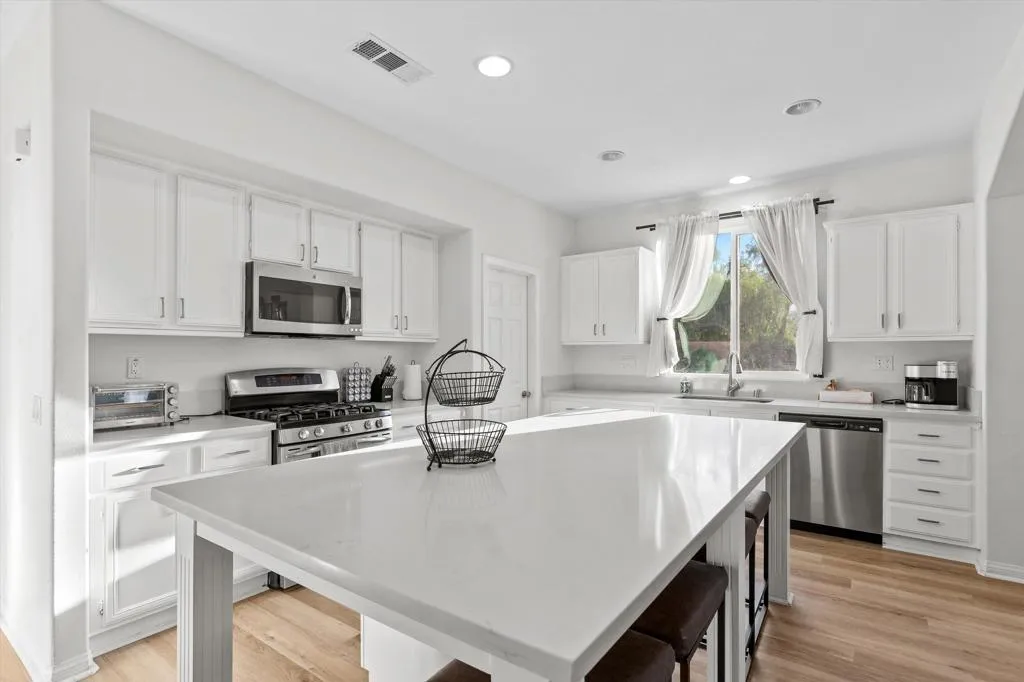 84020 Colibri Court, Indio, California 92203 home-pic-7