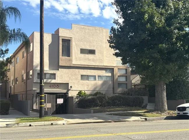 4108 Whitsett Avenue, Studio City, California 91604