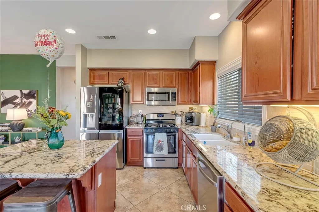 12936 Presidio, Victorville, California 92394 home-pic-13