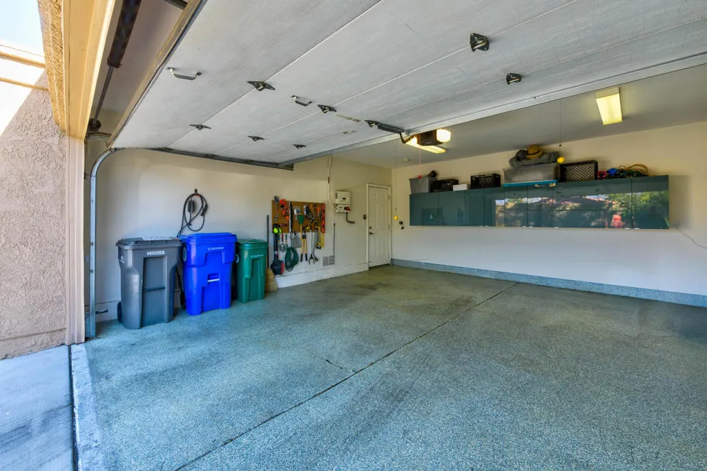 44079 Elba Court, Palm Desert, California 92260 home-pic-32