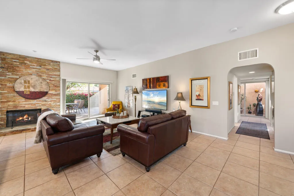 44079 Elba Court, Palm Desert, California 92260 home-pic-6