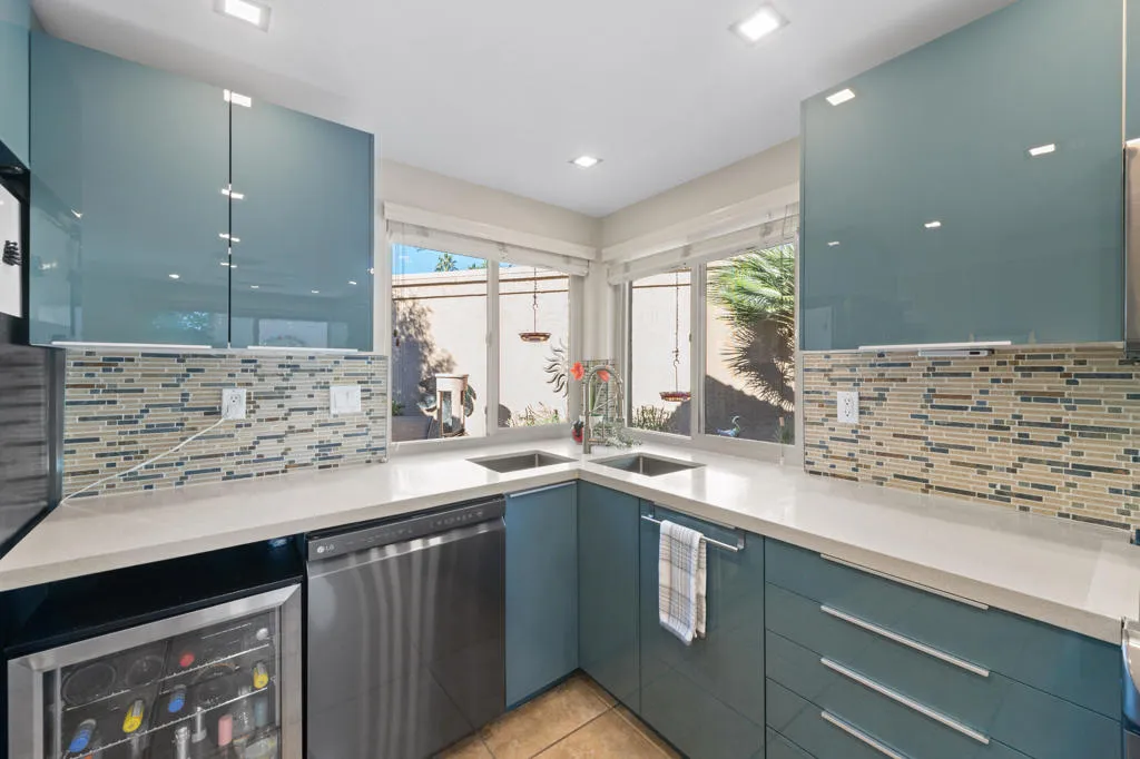 44079 Elba Court, Palm Desert, California 92260 home-pic-10