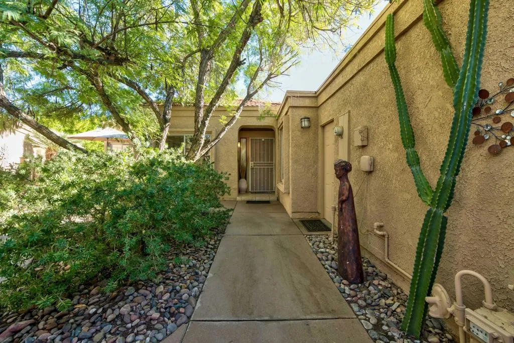 44079 Elba Court, Palm Desert, California 92260 home-pic-4