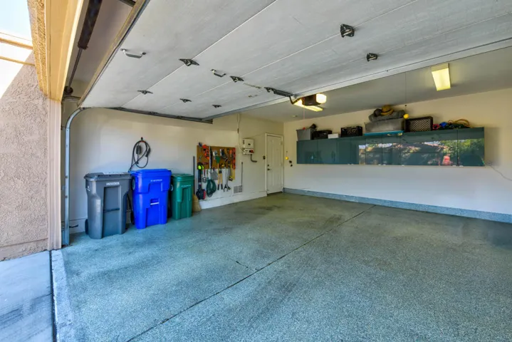 40_44079_Elba_Court40_mls