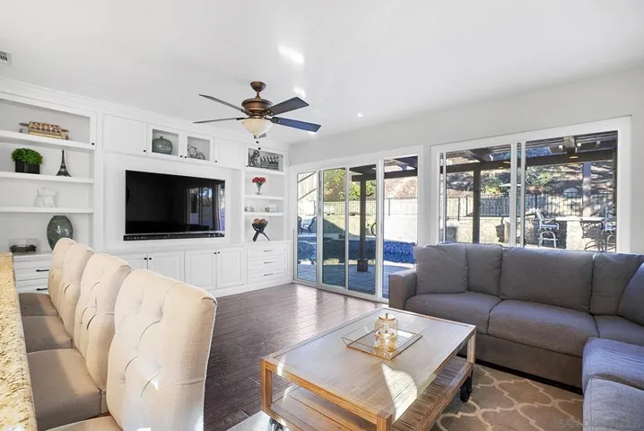 13647 Paseo Cardiel, San Diego, California 92129