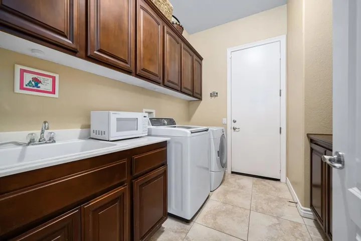 53-web-or-mls-JL_Residenza_0125_053