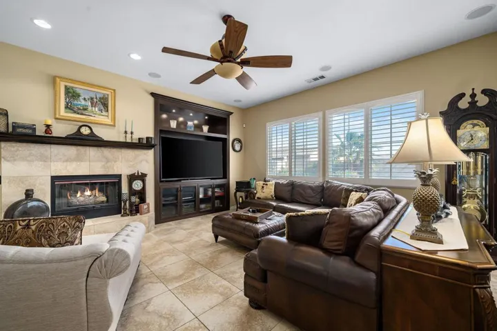 26-web-or-mls-JL_Residenza_0125_026