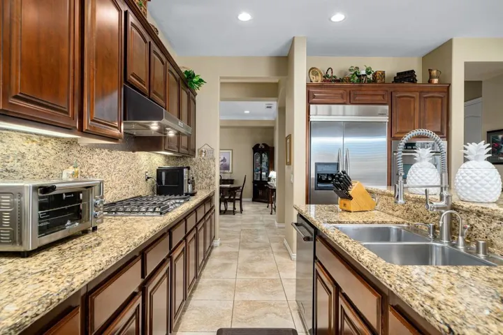 22-web-or-mls-JL_Residenza_0125_022