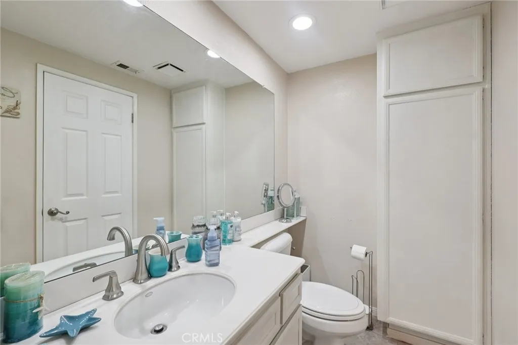 944 Lupine Hills, Vista, California 92081 home-pic-27
