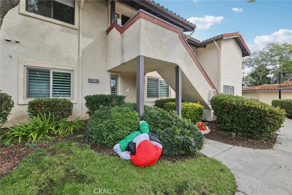 944 Lupine Hills, Vista, California 92081 home-pic-3