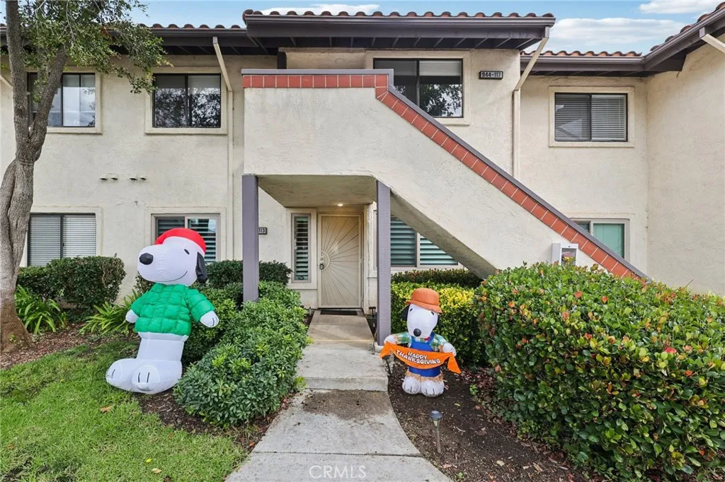 944 Lupine Hills, Vista, California 92081 home-pic-0