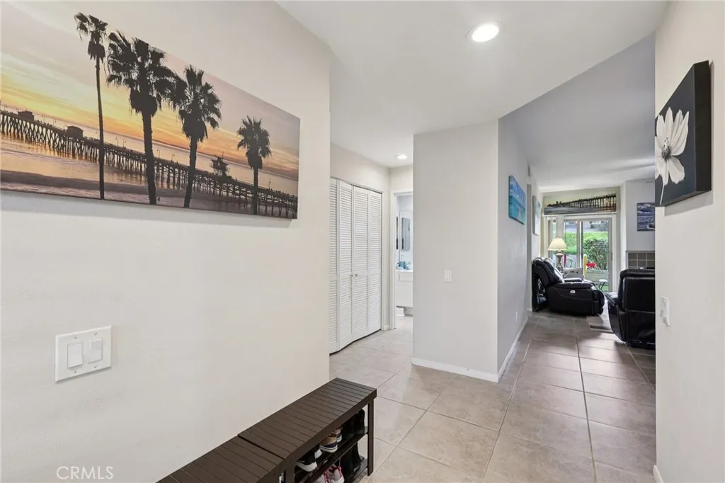 944 Lupine Hills, Vista, California 92081 home-pic-8