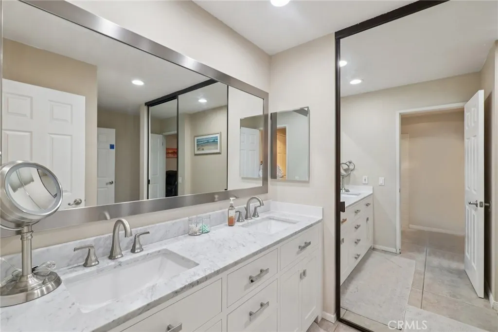 944 Lupine Hills, Vista, California 92081 home-pic-30