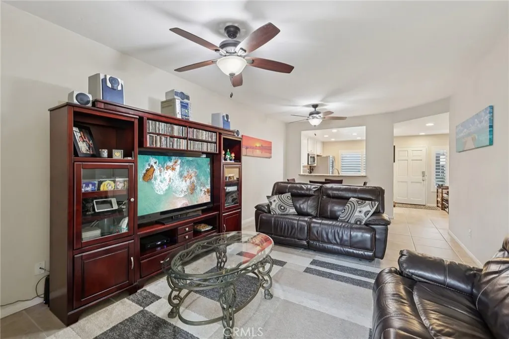 944 Lupine Hills, Vista, California 92081 home-pic-11