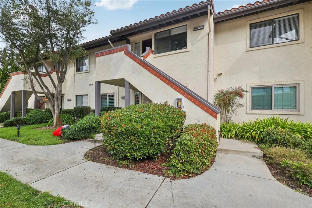 944 Lupine Hills, Vista, California 92081 home-pic-4