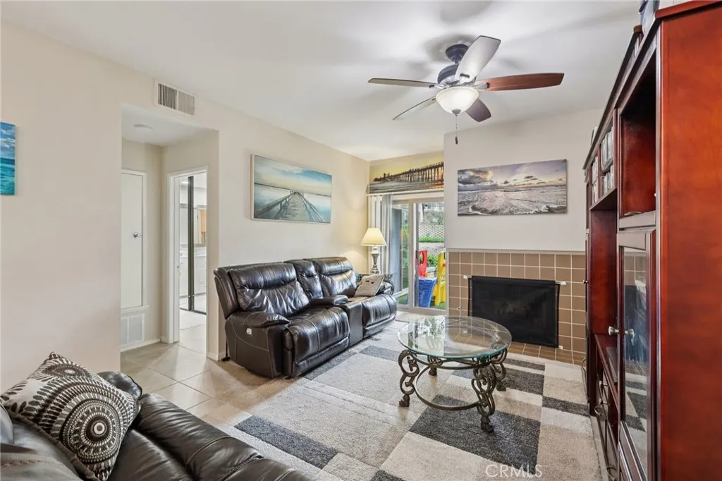 944 Lupine Hills, Vista, California 92081 home-pic-9