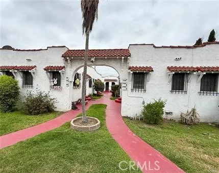 726 W 76th, Los Angeles, California 90044 home-pic-0