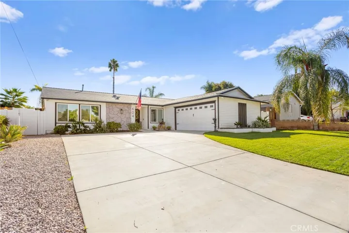 604 Magnolia, Corona, California 92879