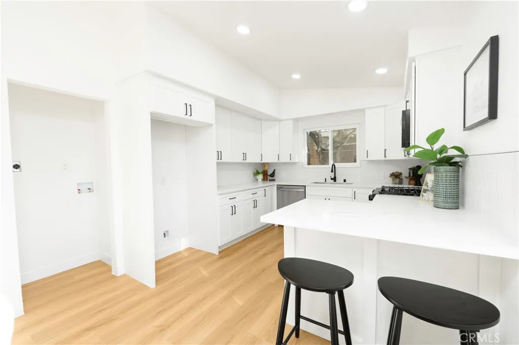 1958 Arthur, Pomona, California 91768 home-pic-9