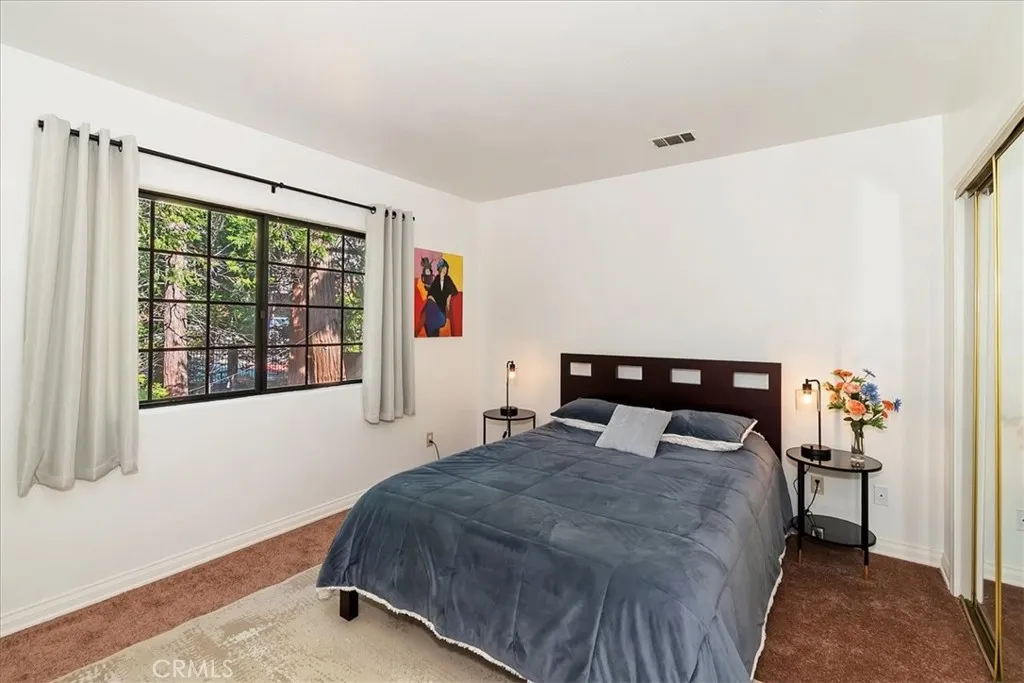 27162 Peninsula Drive, Lake Arrowhead, California 92352 home-pic-24