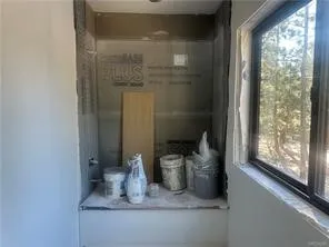 526 Woodside, Big Bear City, California 92314 home-pic-9