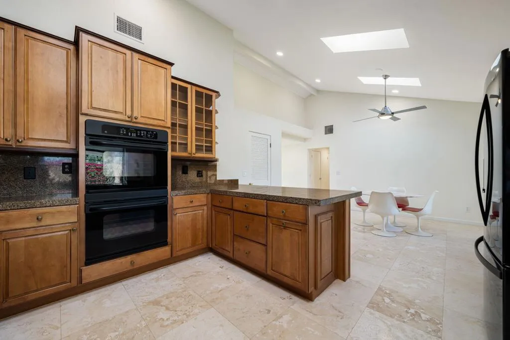 72928 Tamarisk Street, Palm Desert, California 92260 home-pic-16