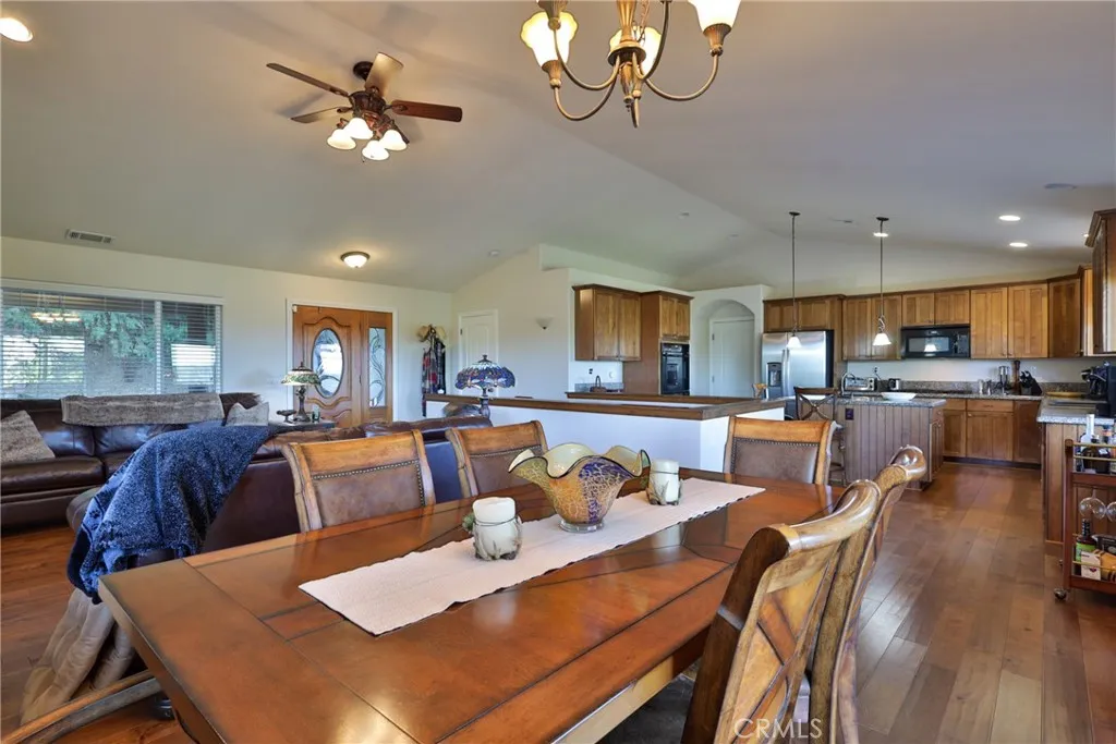 25152 Valle Drive, Crestline, California 92325 home-pic-11