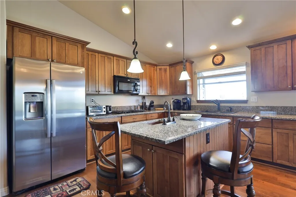 25152 Valle Drive, Crestline, California 92325 home-pic-14