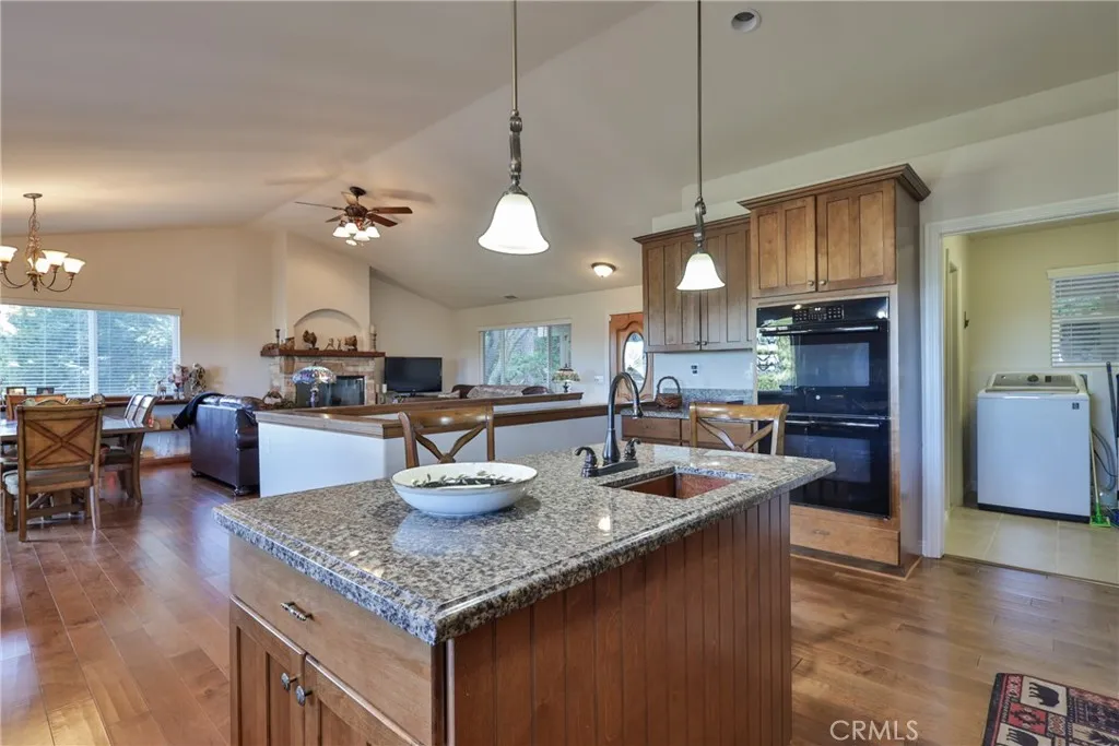 25152 Valle Drive, Crestline, California 92325 home-pic-1