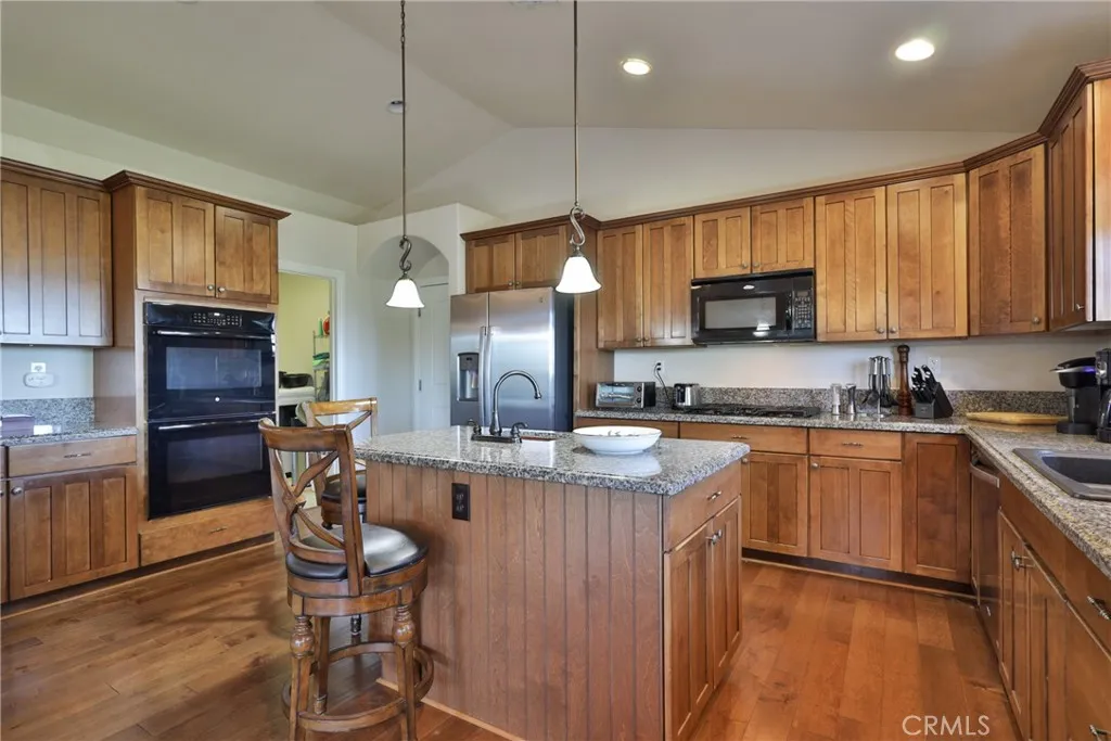 25152 Valle Drive, Crestline, California 92325 home-pic-13