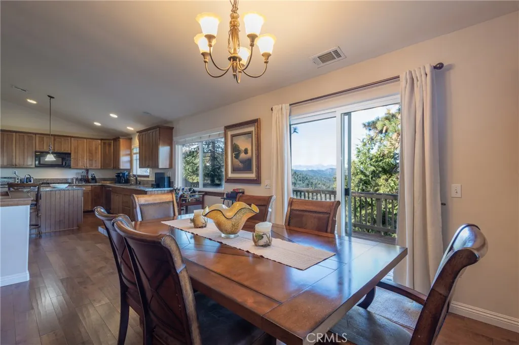 25152 Valle Drive, Crestline, California 92325 home-pic-9