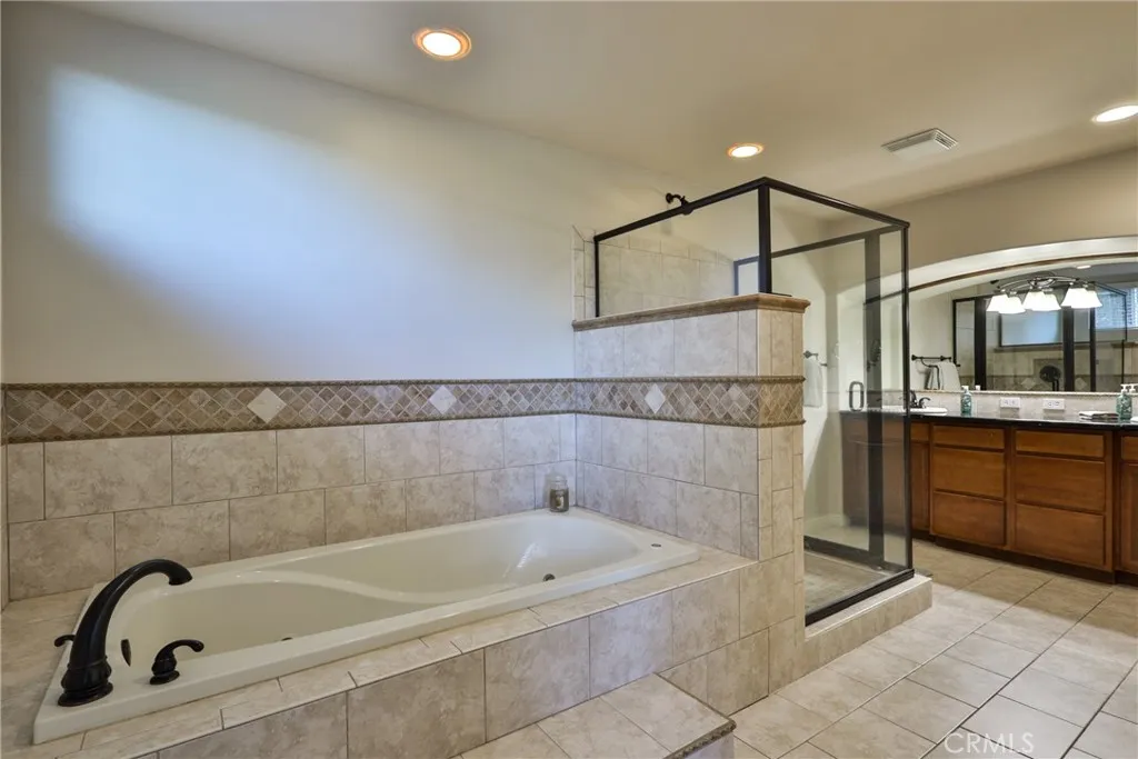 25152 Valle Drive, Crestline, California 92325 home-pic-27