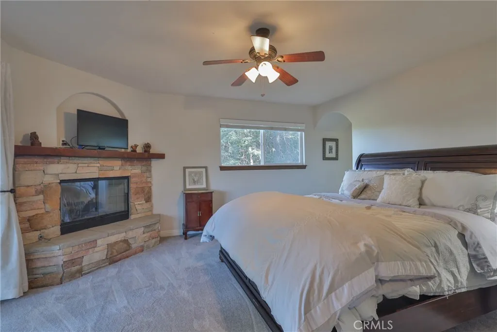 25152 Valle Drive, Crestline, California 92325 home-pic-25