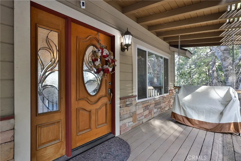 25152 Valle Drive, Crestline, California 92325 home-pic-4
