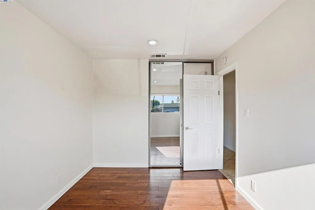 6179 Tourraine Dr, Newark, California 94560 home-pic-25