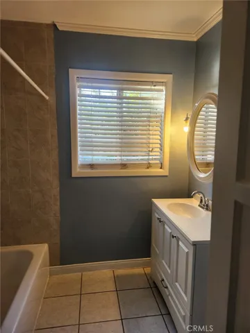 7437 Irvine, North Hollywood, California 91605
